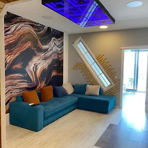 Apartment In Porta Tower, Batumi
